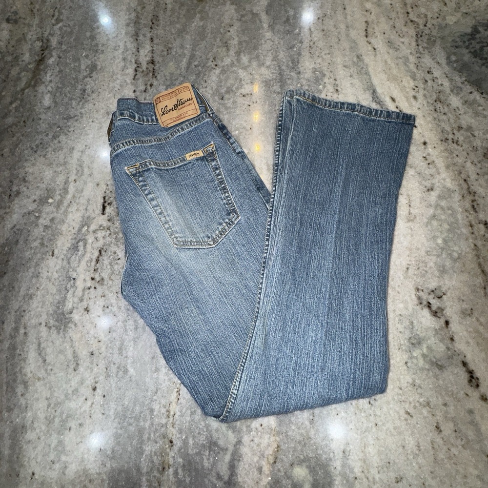 Levi Strauss Jeans 28x30 Misses 6 Short Bootcut Medium Wash Y2K Western